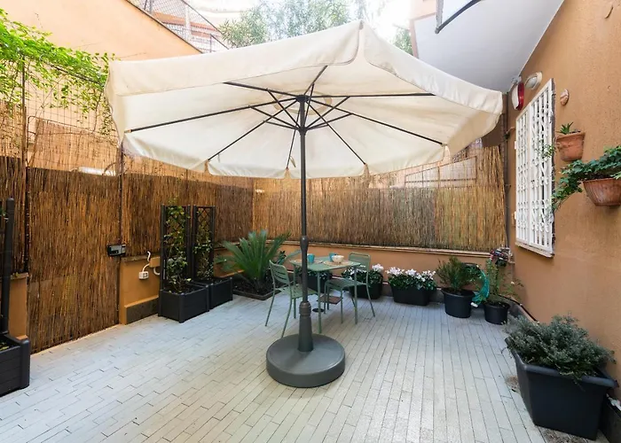 Casa Vegezio Near Vatican Museum And Metro Cipro Private Garden Check-in From 3 Pm To 10 Pm Дом отдыха *