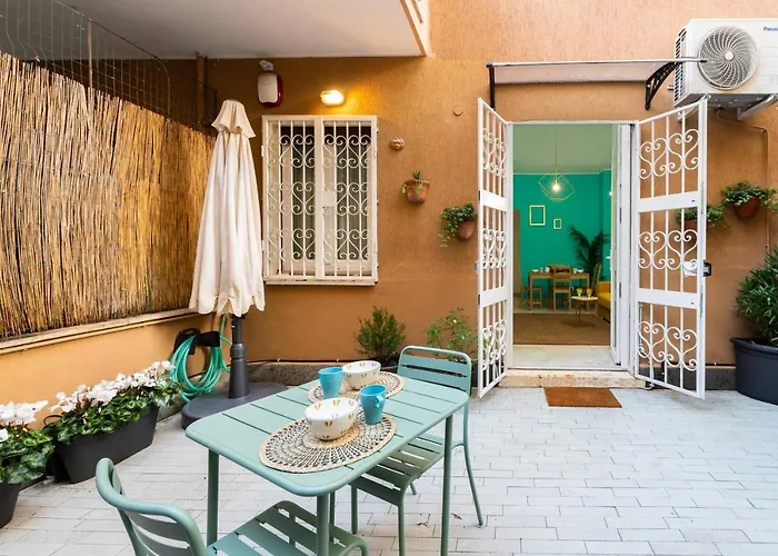 Casa Vegezio Near Vatican Museum And Metro Cipro Private Garden Check-in From 3 Pm To 10 Pm Дом отдыха *