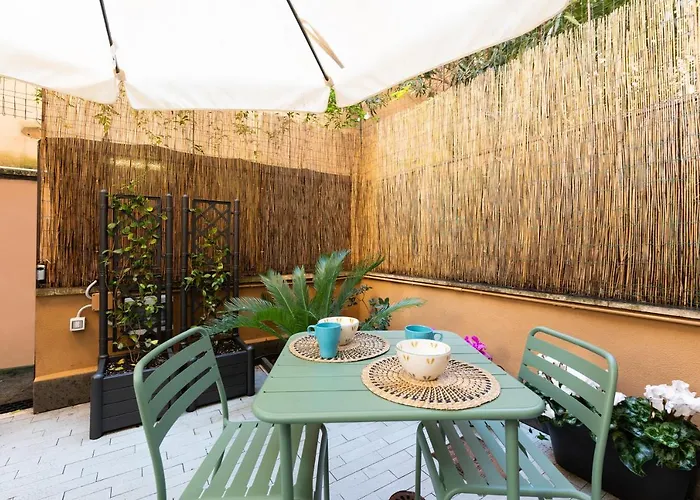 Casa Vegezio Near Vatican Museum And Metro Cipro Private Garden Check-in From 3 Pm To 10 Pm *